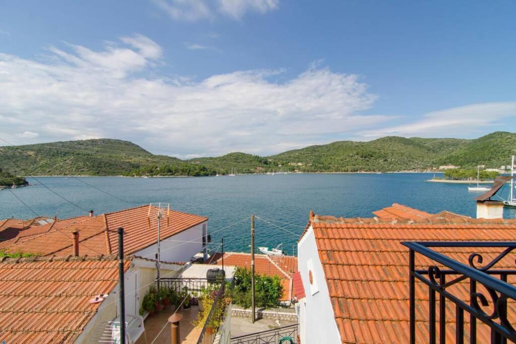 Amalia Sea View House Apartment วาธี ภายนอก รูปภาพ