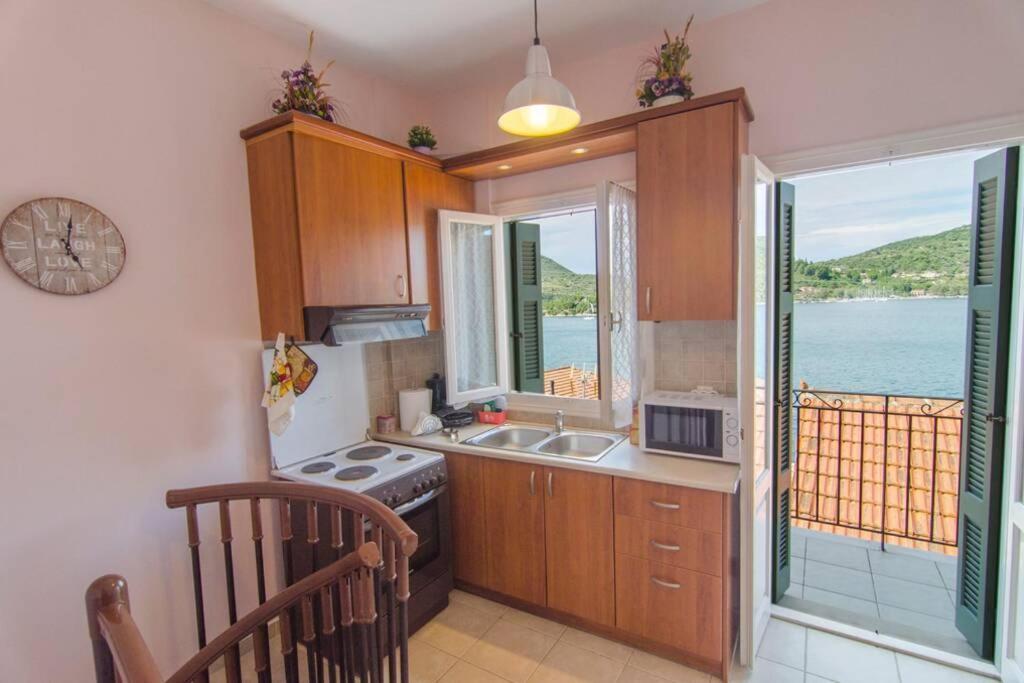 Amalia Sea View House Apartment วาธี ภายนอก รูปภาพ